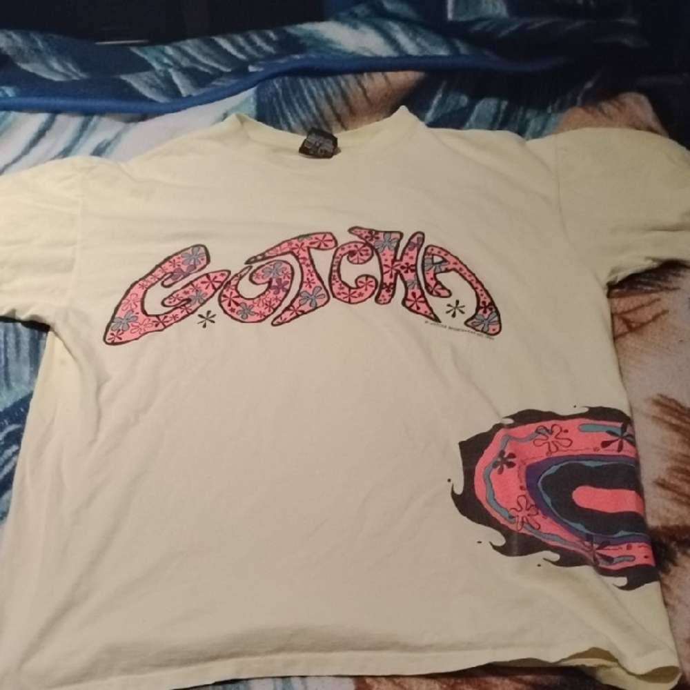 Gotcha Men's Vintage XL Single Stitch Yellow 90s Shirt Neon